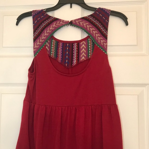 Open back pattern tank top - Picture 2 of 2